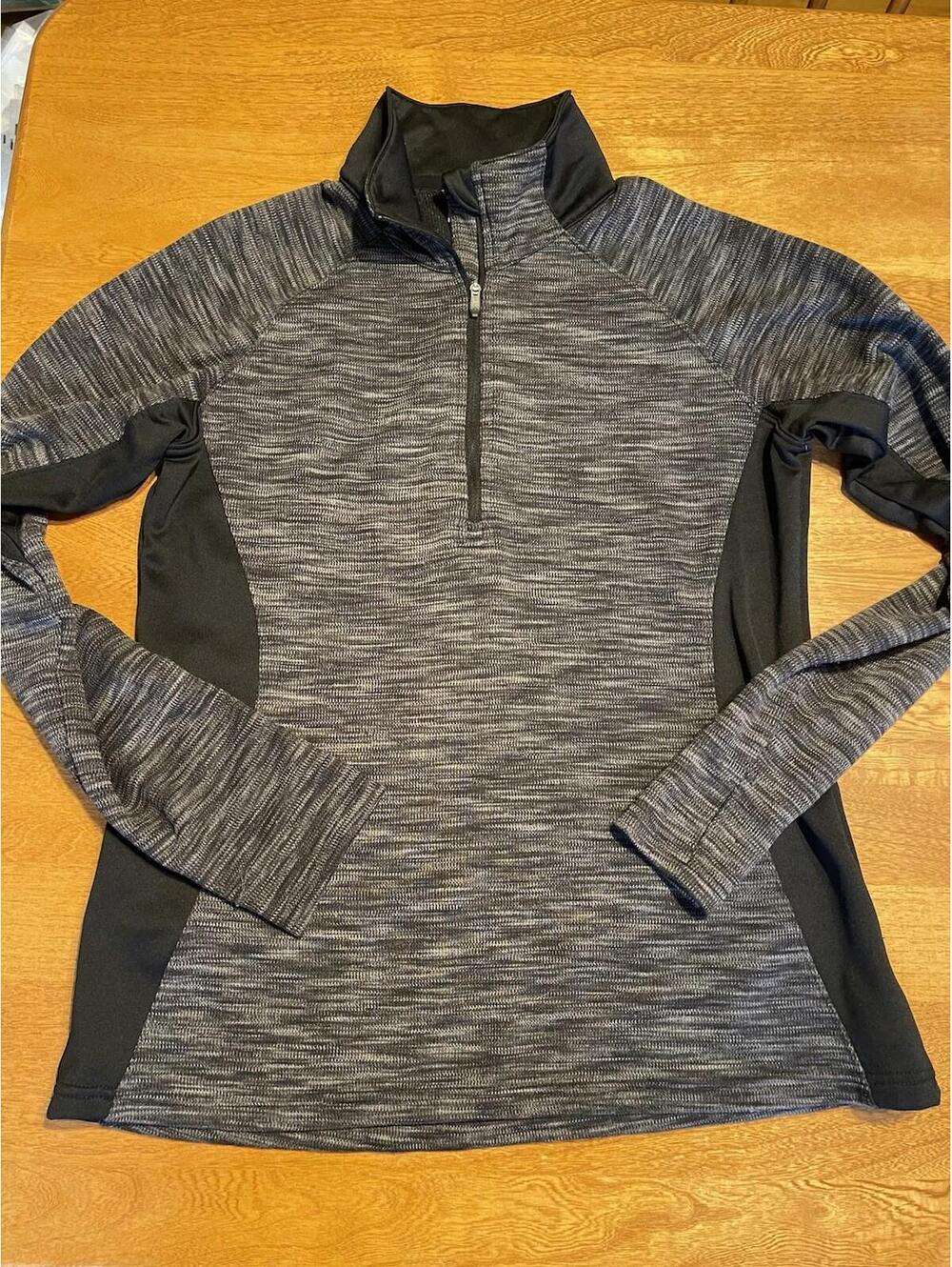 Columbia’s Sportswear Women’s Lg Grey With Black Panel Accent  Hall Zip Pullover